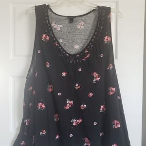 Torrid size 3 Black tank top with petite pink floral print